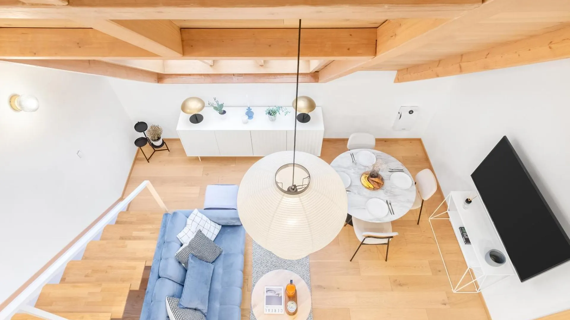 Prague Days - Maisonette Apt - Trendy Area Апартаменты